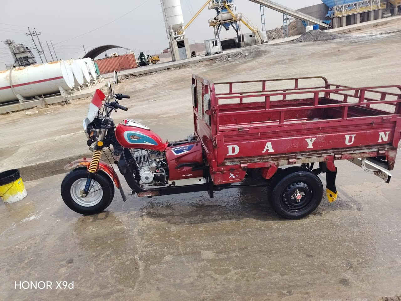 سلام عليكم ستوته دايوان للبيع موديل  2021 مكفوله جديده حلوه ستوته اوراق مكانه زبير  اكسل لطش.الورك جديد محرك جديد ستوته بيها كل لخير سعرها مليون و 750 وبيها مجال اتصل على الرقم وما يكون خاطرك.اله طيب ‏‪***********‬‏
