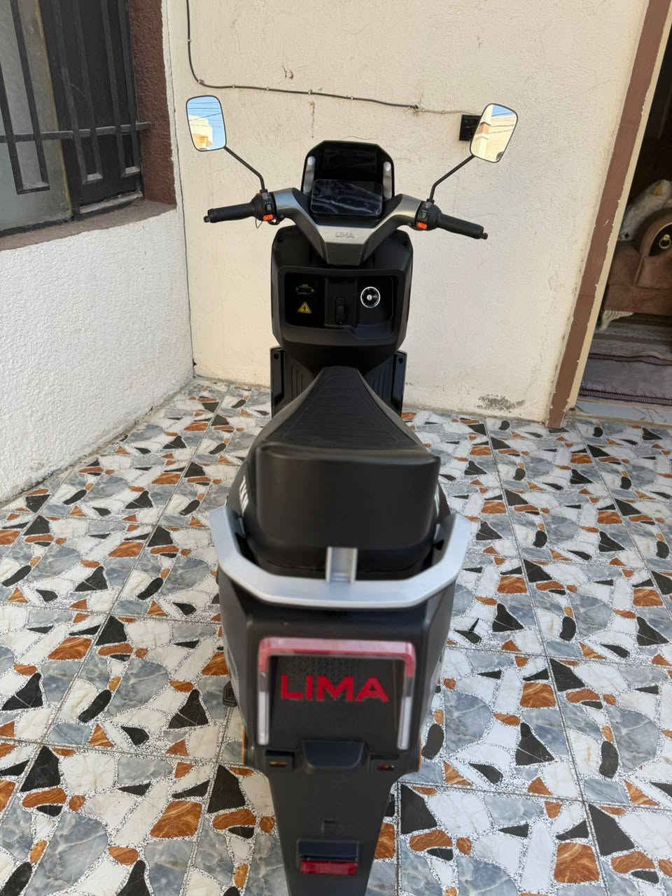 للبيع
دراجه هيمي  
6 بطاريات
لايت زنون
مكفوله 
نضافه ١٠٠٪؜
ماشيه 20
سرعتها 75
وذا تشحنها اتمشيك 4ايام 
وبيها مجال  حك اجيه


**إذا كنت صاحب هذا الإعلان وتريد حذفه لأي سبب، رجاءا أرسل رسالة إلى الدعم الفني**