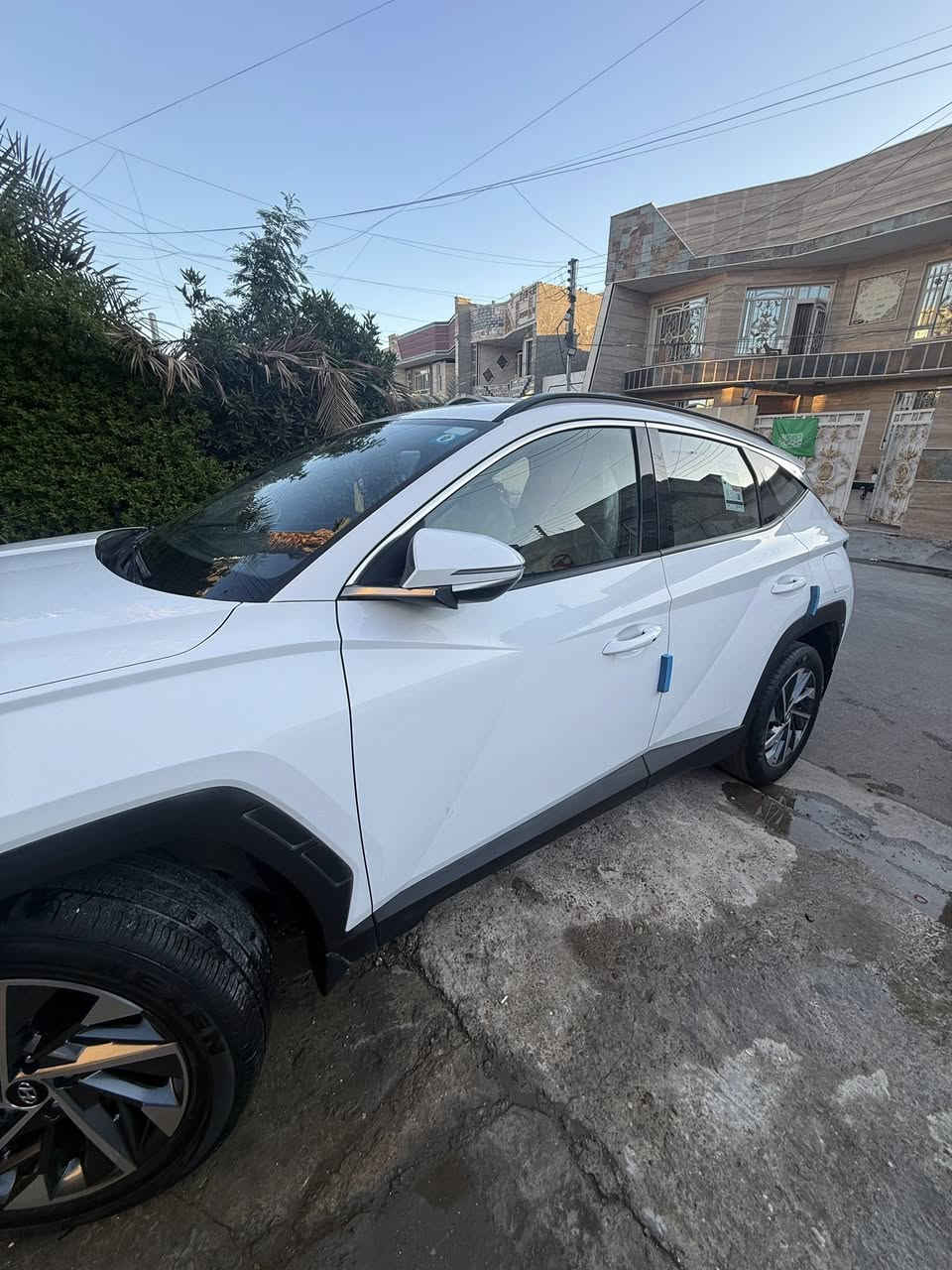 السلام عليكم
توسان 2024 خليجي مكفولة

ماشيه 54 

تشغيل بصمة   

تشغيل عن بعد

سايد بريك دگمة   

كشنات كهرباء

اوتو هولد

بك لايت LED

كروس سرعه

بردات ابواب خلفية

حساسات امامية + خلفية 

تحكم مقود كامل

بصمات عدد 2 

انارة ترحيب

نقطة نزول منحدرات. 

نظام مانع تزحلق 

شاحن موبايل واير ليس  

اشاير بالمري والمري شفط

مخرج AUX + USB‏

وضعيات قيادة

 

مكان بغداد

الشراي يتصل

***********
