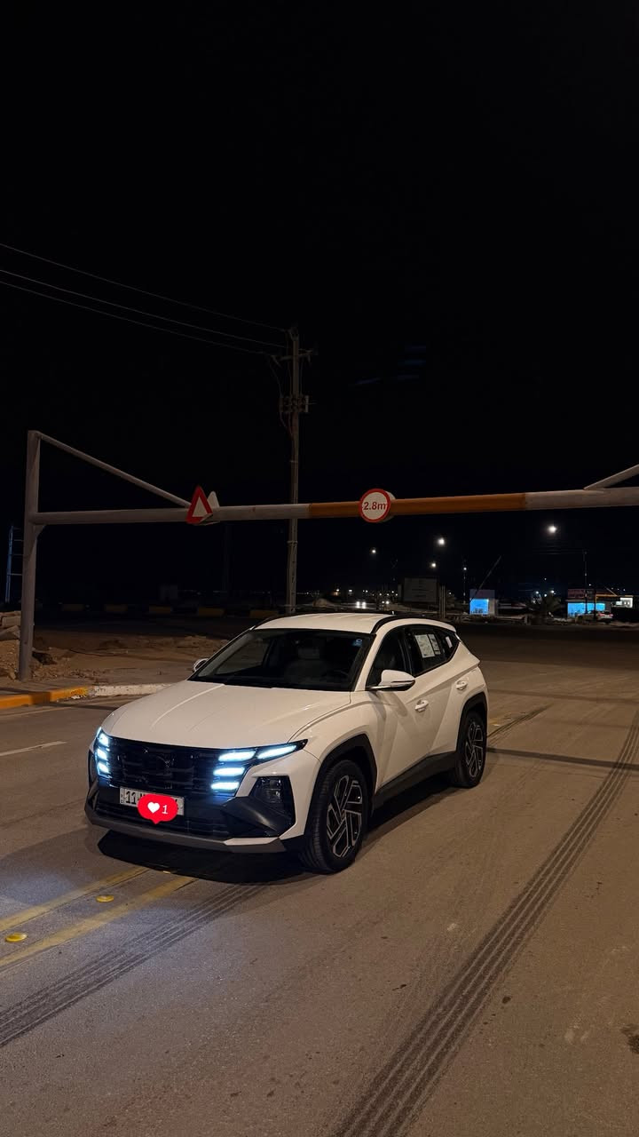 السلام عليكم 🫡 توسان 25 مكفوله حته من الزلغ السياره كارتون رقم بغداد بسمي هزه جديده سنويه جديده ماشيه 21()الف مكان السياره كربلاء وهاذا رقمي وخادم ***********
