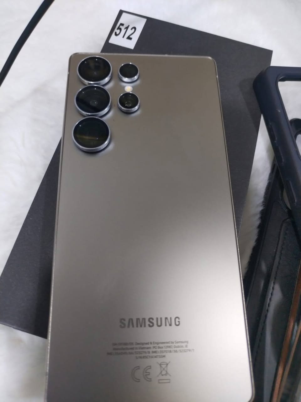 اس 25 الترا جديد ذاكره 512 لون مميز السعر1500 قفل  وياه 3 كفرات هديه مكاني البصره *********** واتساب
