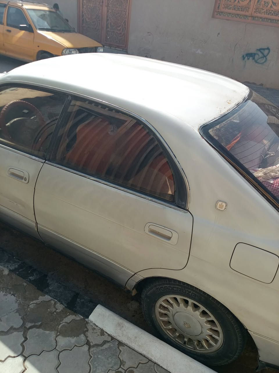 سلام عليكم بطه للبيع مكفوله من الكصه والنقل جثه مكانها بصره الزبير السعر 40  للاستفسار *********** موديل 1992
