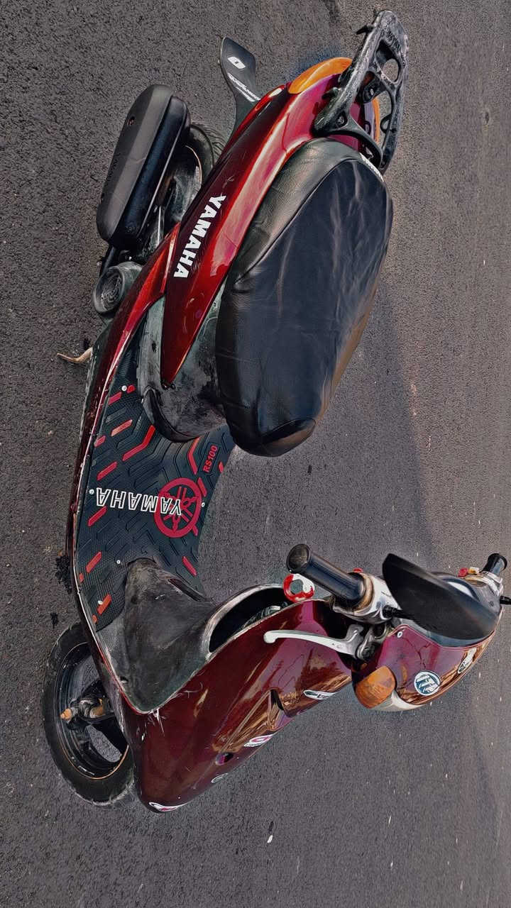 السلام عليكم دراجه ٦٠ عصفوريه المكينه مكفوله الكهربائيات كله شغاله  وشوفت عينك النظافه يشهد الله دراجه جديده متوكفك ابد نواقصه  فقط دشلي مال سلف والكابريتر تجاري كيجات لايتات اشاير كله شغال طسه ناعمه دبلات جدد قفل ستيرن شغال سعره ٣٠٠ وبيه مجال بسيط حك جيتك مكاني بغداد ساحة عدن رقم الهاتف *********** واتساب
