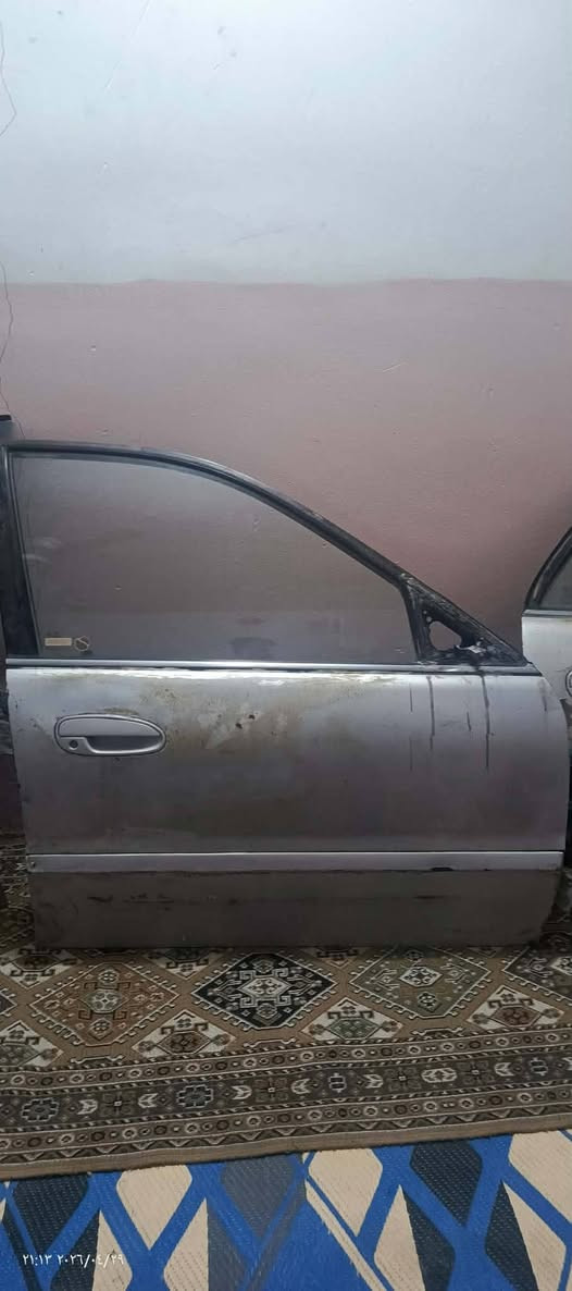 السلام عليكم غراض سوناته تو بيبان 4كاملات بطاين جام شغال زوج جاملاغات. + جنطه جكمجه وعندي غراض نواعم دواخل سياره  مكلف اني بنشر   هاذه رقم صاحب غراض   ***********
