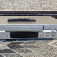 فيديو • نضيف جدا • ملحقات كاملة