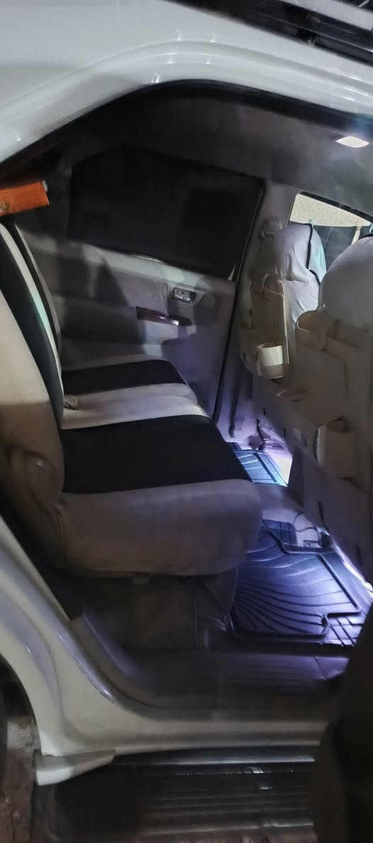 للبيع تيوتا فورجنر موديل 2006 مكينه 6 سلندر   السياره جاهزه من كلشي السياره تبريد  ثلج   خلفيه امامي كامرات شاشه السياره  خير من الله سعر 152 بيها مجال  رقم بصره بسمي *********** العنوان السماوة
