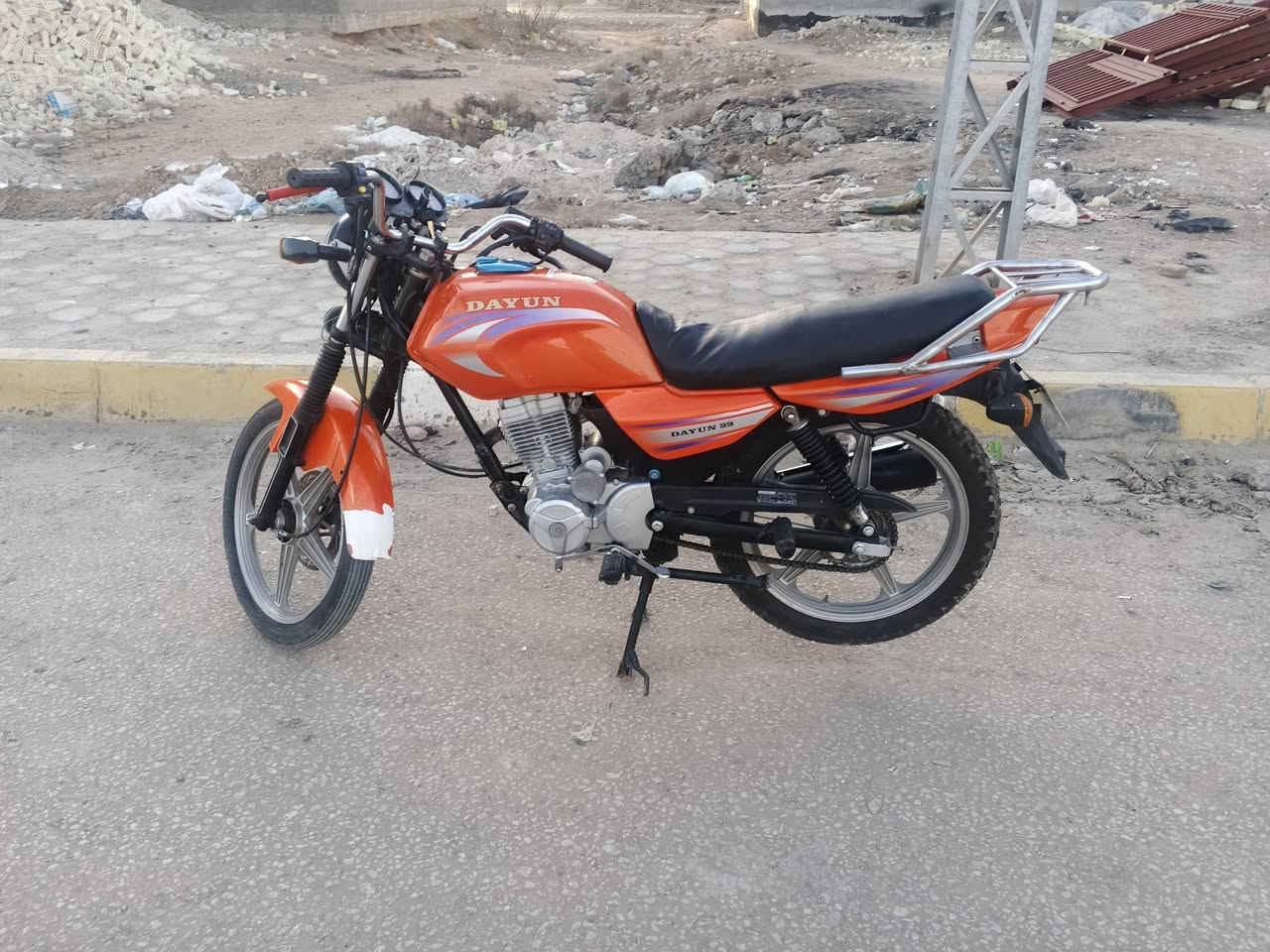 سلام عليكم دراجه للبيع موديل 2024 اوراق صولي بسمي  المكان كربلاء طويريج سعر مليون ***********
