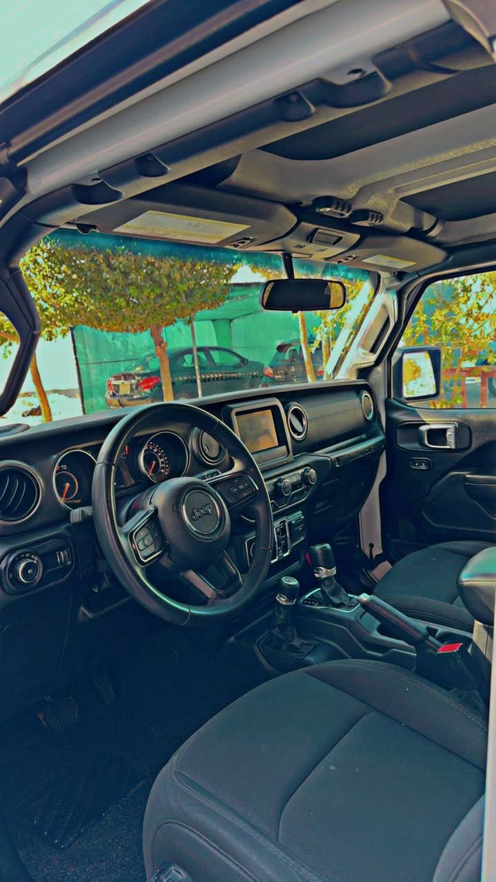 جيـب رانغلر موديل 2023 ماشي 30 ألف مرقم + سنوية جديدة باسمي المحرك والجير مكفولات
وارد أمريكي  بونيد مصبوغ فقط

💎 ســعــر ✅ ::  الــرد تلقائي📮

المواصفات:
محرك 4 سلندر
كير أوتوماتيك
دفع رباعي 4×4
شاشة لمس
كاميرا خلفية
تشغيل بصمة
ستيرن ملتي فانكشن
نظام مانع الانزلاق
وسائد هوائية
ABS

رقم صاحب السيارة 
***********
