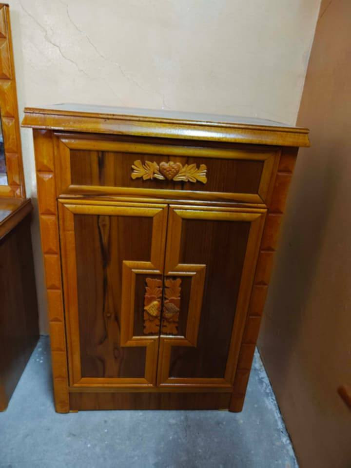 غرفه نوم عراقي خشب ثقيل مامستعمله سعرها مليون قفل


**إذا كنت صاحب هذا الإعلان وتريد حذفه لأي سبب، رجاءا أرسل رسالة إلى الدعم الفني**