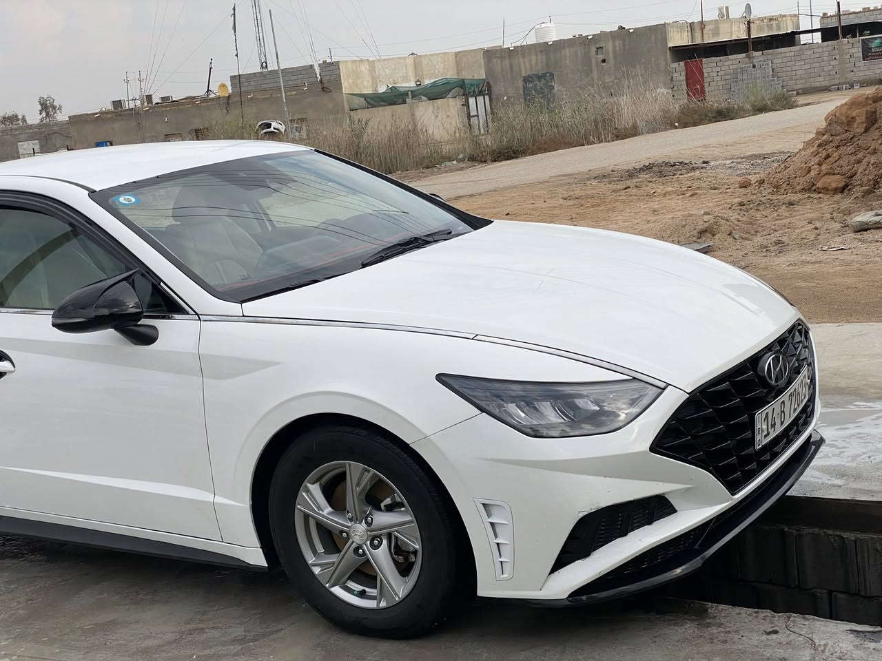 سوناتا 2023 حره تحويل ثاني يوم ماشيه 27 سياره بلكارتون حادثها جاملق وبنيد وباقي السياره كفاله سياره تخم تاير جديد حداديه ١٠٠/١٠٠تبريد ثلج وتففه سياره ماتصرف عليها الف دينار مكينه 2500 كير مكينه كفاله سعرها 153 وبيها مجال كلش قليل  رقم بصره الدولي سنويه جديده كلشي جديد ***********
