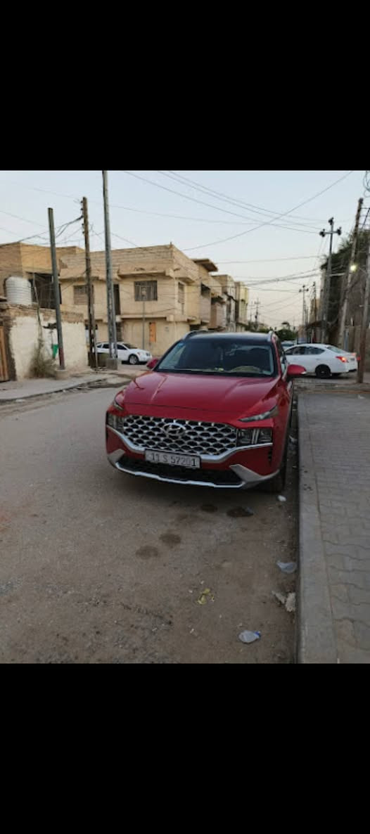 السلام عليكم 

للبيع هيونداي سنتافي 2022 فئة ( كالكرافي 1/1 ) 

فول مواصفات (VIP) اعلى خط انتاج

السيارة رقم بغداد  الجديد بأسمي  

 ماشيه 61الف 
حادث نص الجاملغ و نص البنيد بدون دواخل صور الحادث بل منشور
المواصفات :

محركها 2500 " توربو 281 حصان اقوى عزم من الستة سلندر و اقتصادي

  كير  ٨ نمر  دبل كلج 

تشغيل بصمة و تشغيل عن بعد

بصمة دخول و بصمة خروج

السيارة تتقدم و تترجع من البصمة

فتحة سقف بنوراما 

كامرات 360 درجة

حساس و رادرات 360 درجة 

خاصية الاوتو بارك 

رادار امامي خلفي توقف ذاتي رادار جانبي تنبيه و نقاط عمياء

جميع الكشنات كهرباء 

جميع الكشنات جلد

كشنات امامية تدفئة تبريد 

الكشنات الخلفية تدفئة

كشن سايق خزن وضعيات

مع بردات خلفية بلاد

اشاير بالمري

مري شفط 

مري قلاب مع البك

شاشة كبيرة معَ نظام سماعات هارمن كاردن 16 سماعة

مع نظام Apple CarPlay, Android Auto

ايضاً انارة محيطة داخل السيارة متغيرة الألوان 

مع نظام شحن وايرلس للهاتف

ايضاً اوامر صوتيه

اربع انظمة قيادة (سبورت ،كومفورت ، ثلجي ، سمارت)

عداد السرعة في شاشة السائق يتغير حسب نظام القيادة

مع نظام نزول المنحدرات
لايت امامي اربع عدسات زنون عالي ناصي مع لد نهاري 

بك لايت لد 

اشارة ترحيب عند الاقتراب من السيارة

صندوك شفط كهرباء ايضاً فتح تلقائي 

كامرات اشارة في شاشة السائق 

ويل كب حجم 20

نظام اطفاء و اعادة تشغيل الاقتصادي في الأزدحام 

تدفئة بالستيرن ، شفتات بالستيرن

المواصفات ما تخلص بيها بعد 

السعر اتصل 

 الرقم: (***********) واتساب

مكان السياره نجف
