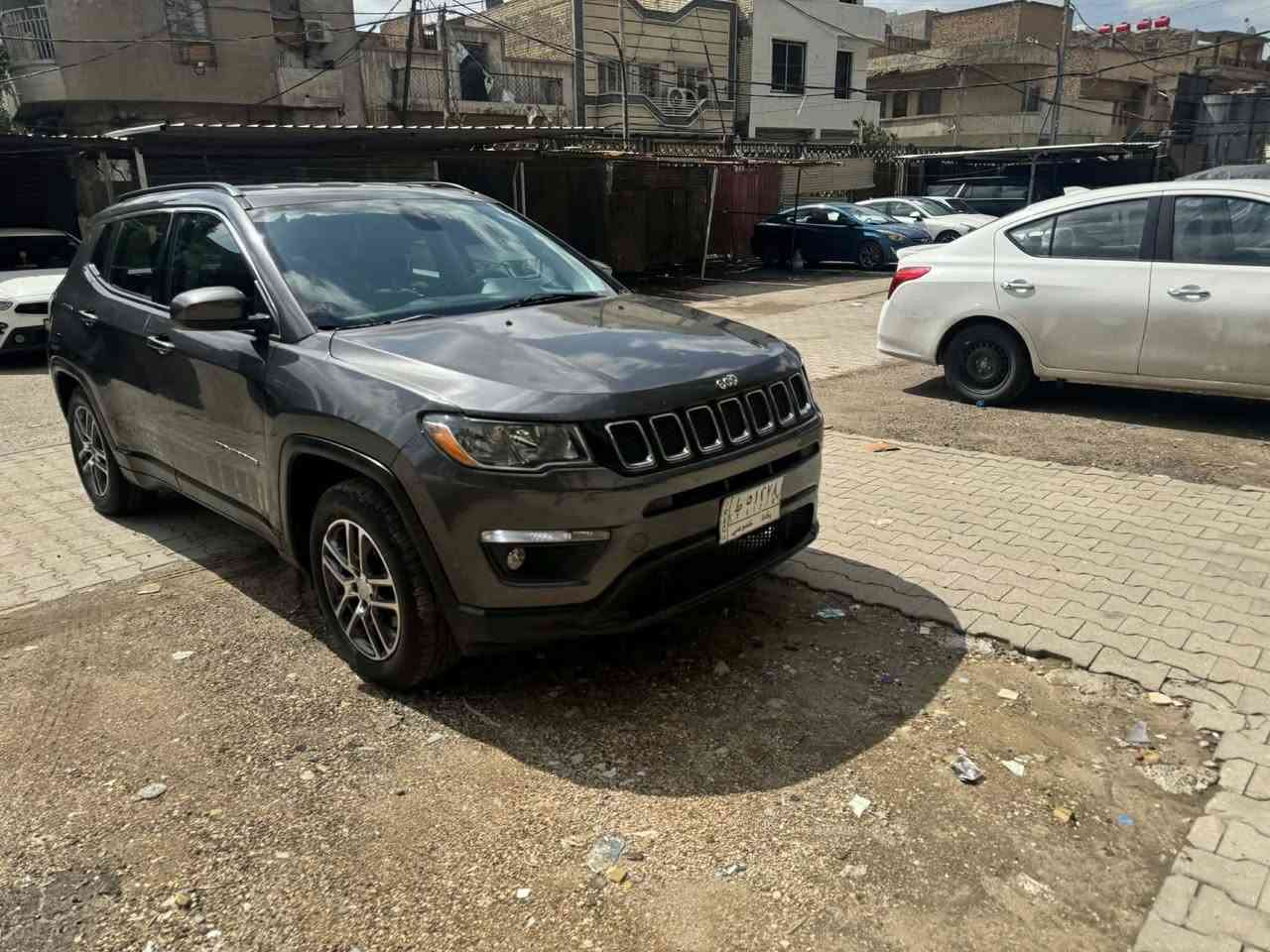 ياالله جيب كمبارس 2018 سعر بلاش مستعجل ع بيع 
مكينه 2400 المرغوب بدون تيربو 
لايت زنون 
كشافات يمين يسار ويا الستيرن 
بصمه تشغيل وابواب 
داخل جلد اسود وجداً جديد الداخل 
سايد بريك دكمه + اوتو ويا الاحزام 
شاشه كبيره 
كامره دواره 
منافذ يوس بي 
لد داخلي متعدد الاوان 
فول تحكم استرين 
تخم تاير جديد 
منظومه احتراق كلشي بيها جديد 
حادث السياره جاملغ امامي وشويه من البنيد 
السعر 112 وماكو هيج سعر بهيج نظافه 
مكاني بغداد 
للاستفسار ***********
