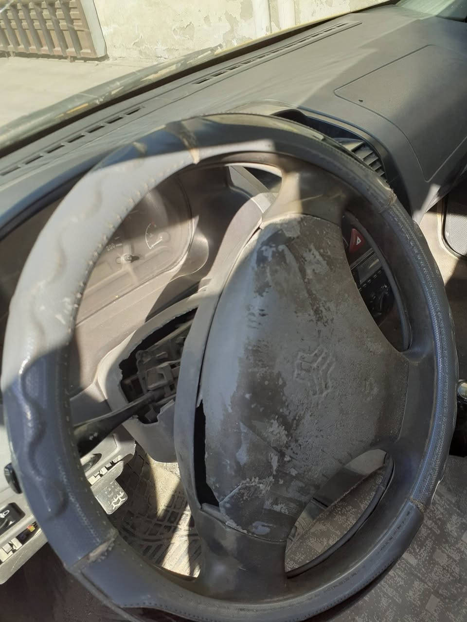 السلام عليكم  طيبه ١٥ للبيع جاهزه  كير  مكينه نظيفهالسعر ٣٥
للوصل ***********
