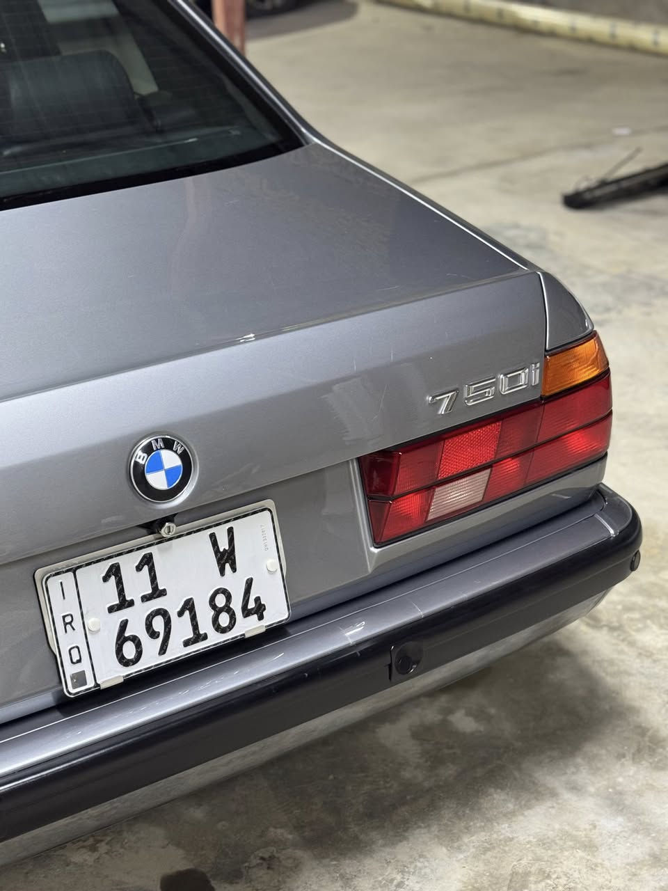 السلام عليكم
E32,750i,V12,5000,1994
السياره فول مواصفات للاخير
-دبل جام
-جنطه شفط
-حساس امامي خلفي دعاميه
-دبل جكمجه
-دبل ايرباك
-داخل اسود كارتير جلد بلكامل صاج ملكي 
-تنته اسود شاموا كامله سقف اسود
-ويل كب50شعاع 
-جعمقه كهرباء
-لايتات زنون
-تخم تاير كوري
-داير طافي اصلي لمتدد حتى دعاميات
(مكان السياره الديوانيه وباسمي وجديده جدا وجاهزه وسعرها 115ورقه) وهذا رقمي للاتصال ***********
