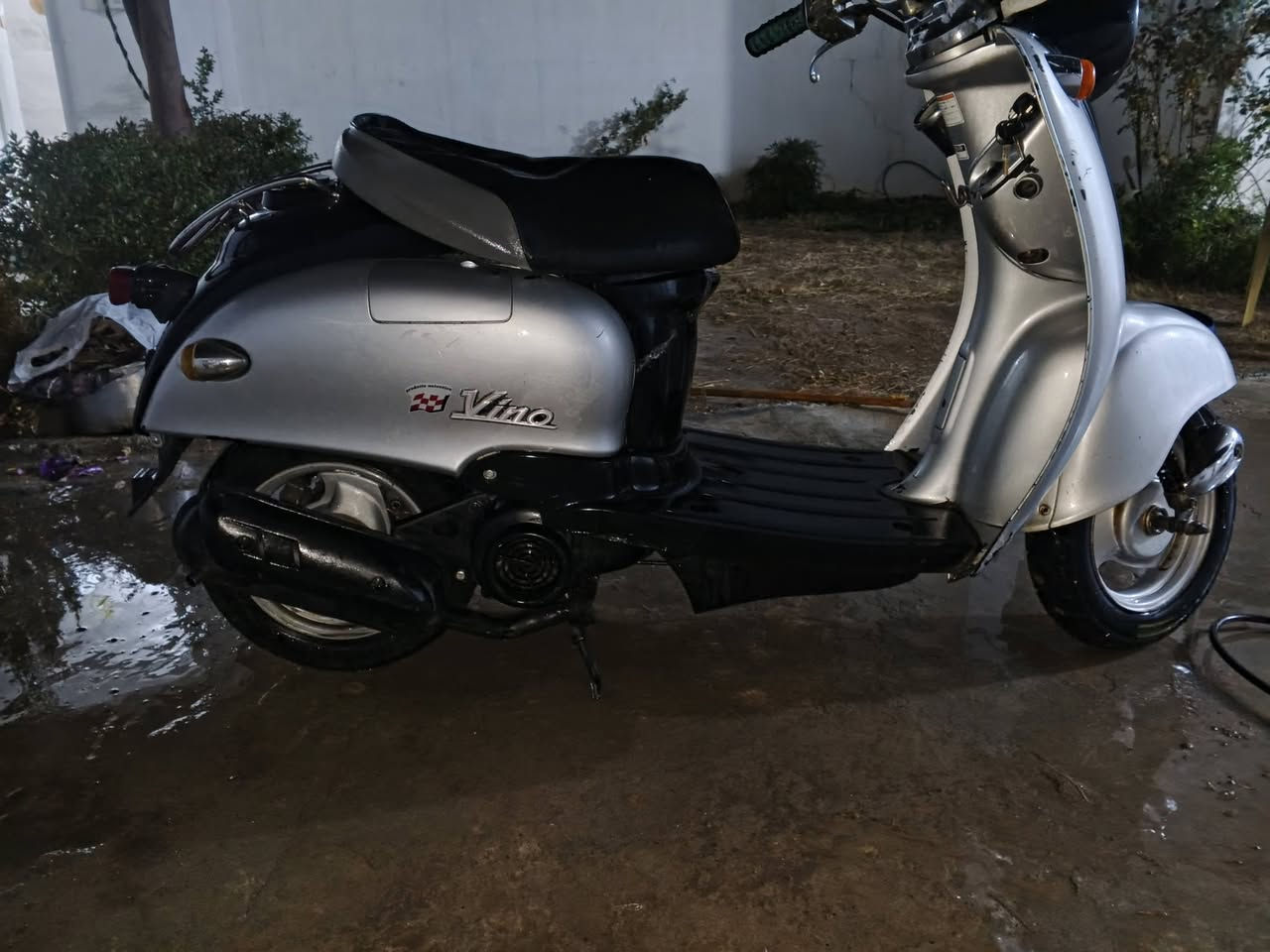 لبيع عبد الحليم فحل. كهربايات شغال. محرك. صوته ناعم صرنصه  كابريتر بلاد.  سعر 300بي مجال.  ***********
