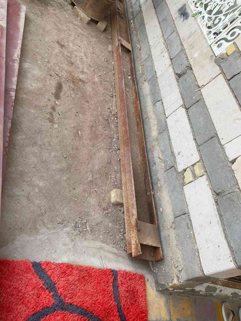 سلام عليكم تعلاوت قويات حديد قوي الطول ٥ وربع السعر ٣٥٠ وبيه مجال مكاني بصره مدينه للتصال ***********
