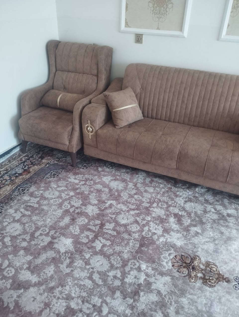 سلام عليكم ديوان للبيع مليون وربع استخدام قليل


**إذا كنت صاحب هذا الإعلان وتريد حذفه لأي سبب، رجاءا أرسل رسالة إلى الدعم الفني**