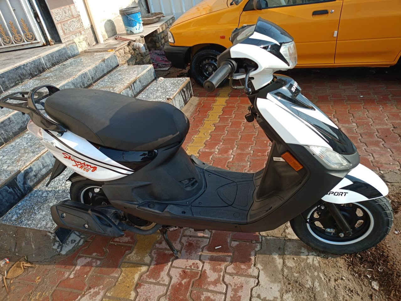 سلام عليكم للبيع دراجه شانك دراجه كفاله من معرض العوادي دراجه جديده كلش ماشيه 3 كيلوات فقط مكينه مامفتوحه عل فحص الدراجه مابيها اي نقص موديل 2025 الدراجه شلعه ومعدل تجي وشوف ابعينك السعر 850 وبيها مجال للطيبين العنوان دوانيه اخصيمه متواجد خاص وعل رقم ***********
