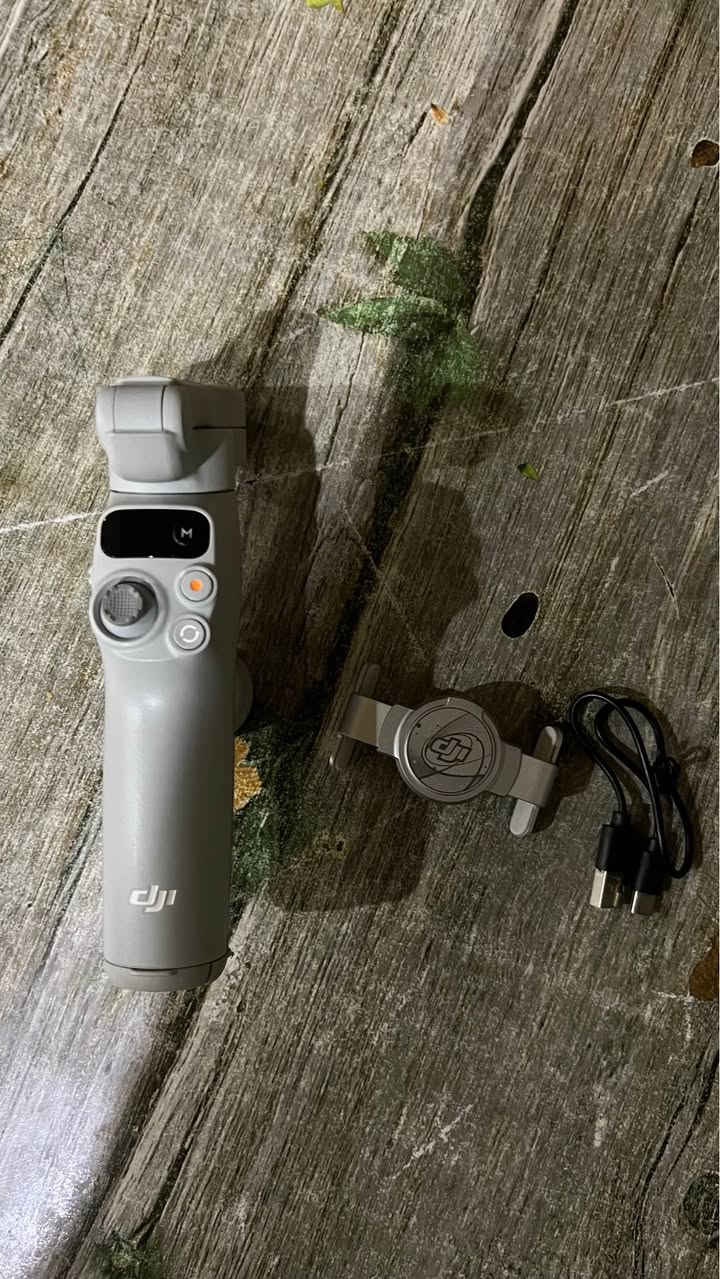 اوزمو 7 العادي للبيع كامل ملحقات كارتونه وكيبل type-c مستعمله 5 مرات تصوير و3 مرات شحن بحالة ممتازه جداً متوفره حاليا بسعر 120 الف بيها مجال بسيط الجاد يدخل واعادة النشر بسبب الوعود والخلاف بها مكان كربلاء كربلاء, العراق


**إذا كنت صاحب هذا الإعلان وتريد حذفه لأي سبب، رجاءا أرسل رسالة إلى الدعم الفني**