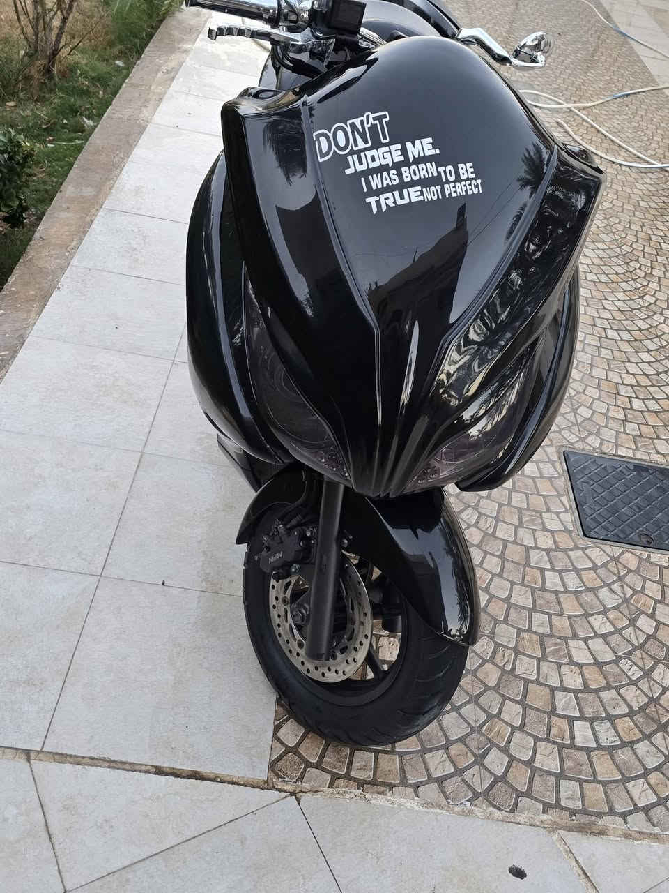 ياالله
أللهم صل على محمد وآل محمد 
فورزه 10/0للبيع 
1_دبل بصمه 
2_مفتاح طوارئ 
3_استان حساس 
4_ كلوب جنطه 
5_دبل سماعات +امبيثري اوكس 
6_رياضي +تزويد نيكلات 
للاستفسار ***********
