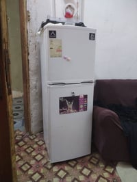 ثلاجة • ٢٤قدم • جديدة