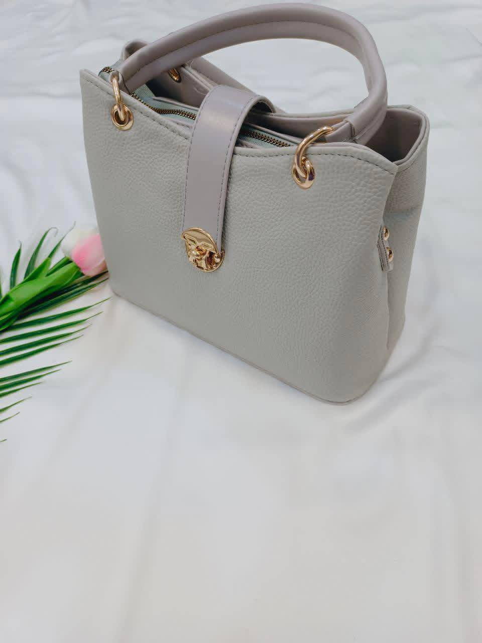 👜 Last pieces
باقي كم قطعة من الجنط النسائية
اللي حابّة تحجز قبل ما تخلص
راسلونا على الخاص


**إذا كنت صاحب هذا الإعلان وتريد حذفه لأي سبب، رجاءا أرسل رسالة إلى الدعم الفني**