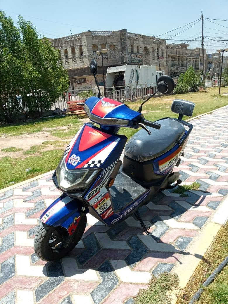 السلام عليكم دراجه شحن للبيع الدراجه نوع سكنس 
باتريات مسطره6
بصمه وسويج
شاحنه اصليه ولي 
بريكات دسك 
الدراجه كهربائيات كله شغاله 
طسه ناعمه 
نضام حمايه 
قفل ستيرن 
ستاند جانبي وتعليك 
الدراجه كلش نضيفه مابيه اي خلل السعر600 بيهه مجال قليل
***********
مكاني بغداد تلامين الثانيه
