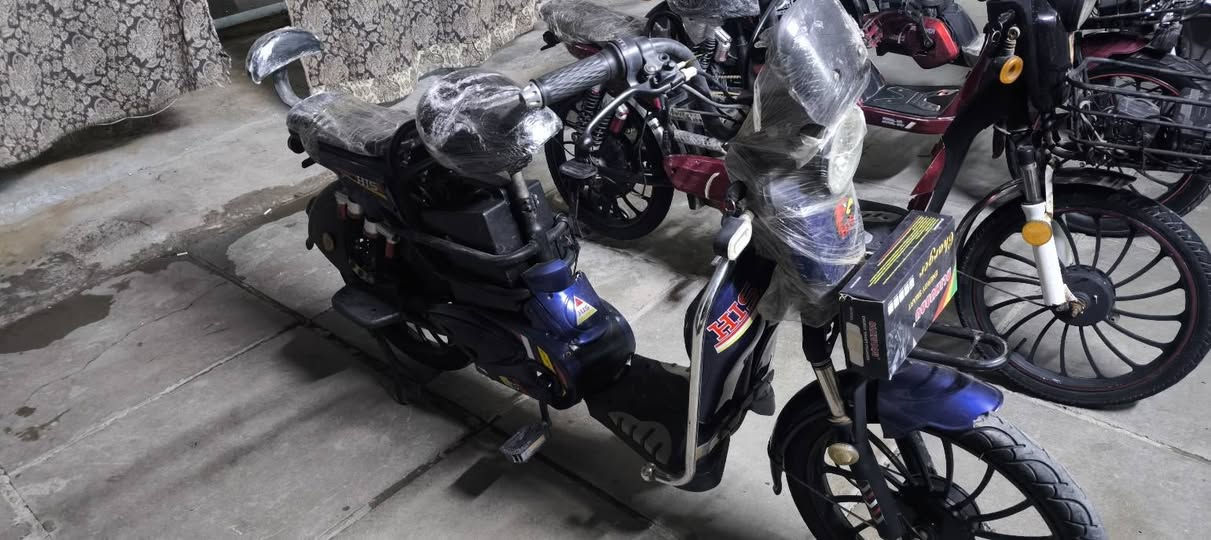 السلام عليكم ورحمة الله وبركاتة دراجة شحن للبيع موديل 23و24و25 مكان ديالى بعقوبة السعرموجود بل فيديو اسعار مناسبة جداً ما اريد مراوس بس بيع موجود اي استفسار علة هذا الرقم ***********
