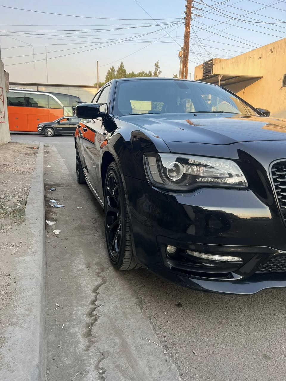 السلام عليكم اوباما كلايسلر s300 كلين تايتل
٢٠١٧ وارد كندي عداد ٢٦٠  بيه صبغ بالبابتين ع كد شخوط فقط ماشي ١٦٠ الف كيلو السيارة ادامة صدر كامل جديد وتخم تاير جديد 
مكاني بغداد حي الاعلام    ***********
