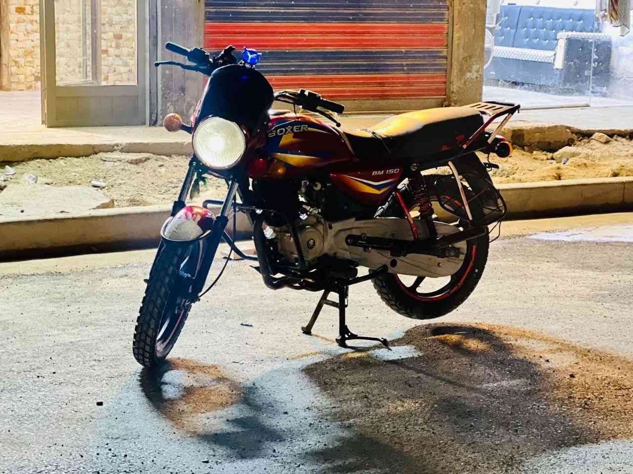 السلام عليكم /
دراجه بوكسر للبيع / موديل 2021
  / نضافه ٩٠ % / تجي تشوف بعينك
اوراقهه اصورليه كامله باسمي باركود /
اني ماشي بالمعامله واصله للهزه /
 مدفوعه غرامات وسرقات/
كل عشره ايام ابدللهة دهـن الله شاهد علي/
مجفته مره وحده شركه وبعد بيهه ضمان ٦ اشهر اي شي يصير بالمكينه يتصلح مجاني لان بعدهـي بضمان تجفيت الشركه /صوتهه كلش ناعم
مكاني /بغداد الرأسه / جامع الامام علي 
السعر: مليون وبيهه مجال 

للتواصل فقط واتساب ((.   ***********.   ))
