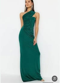 ملابس • توصيل • قطع متنوعة