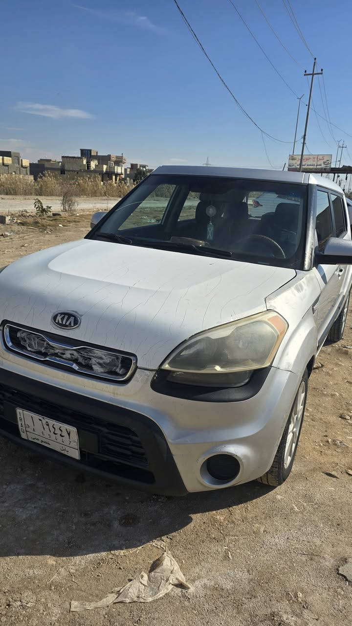 سلام عليكم كيا سول موديل 2013 امريكي محرك 1600 gdi السياره جاهزه ضرر قليل من البنيد والجاملغ الايسر ليبل واحد
داخل صاج لون مميز
رقم بابل باسمي 
***********
***********
