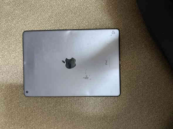 سلام عليكم ايباد 9 مبدل شاشة اصليه وذاكرة 64 
شغال ومابي اشكال بس ضعف بالبطارية يرادلها تبديل 

البصمة متشتغل رمز فقط 

السعر 200 الف 

رقمي ***********
