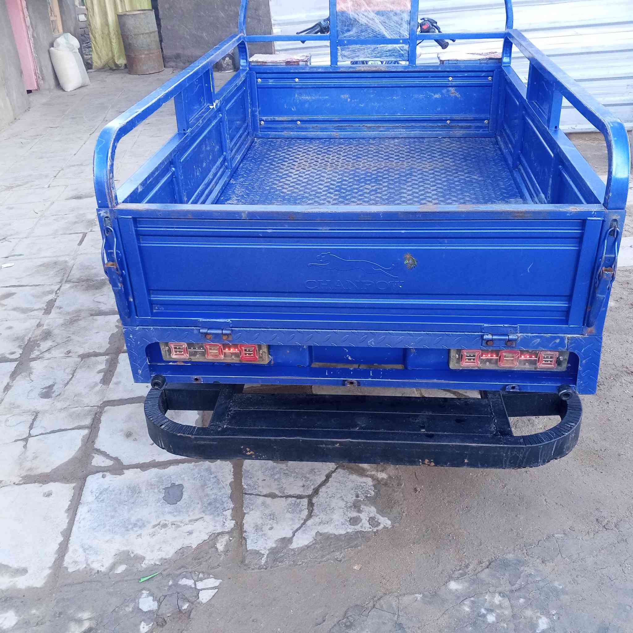 السلام عليكم ستوته للبيع موديل 2023 كفاله عامه شاصي وركبه وبدي نضيف كاتبك وين الوكيل سماء بغداد مكان الستوته نجف مشخاب الرقم ***********
