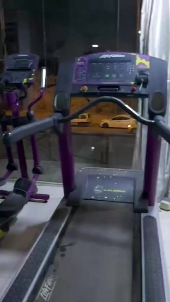 قاعة كاملة من شركة بريكور الامريكية 
بابل 
هاتف ***********
