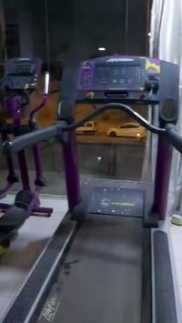 قاعة كاملة • بريكور أمريكية • بابل