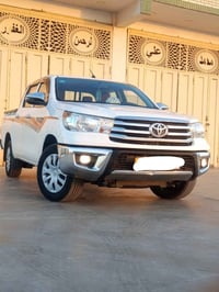 هايلوكس • ٢٠٢٥ • ماشيه ٤٦٠٠٠