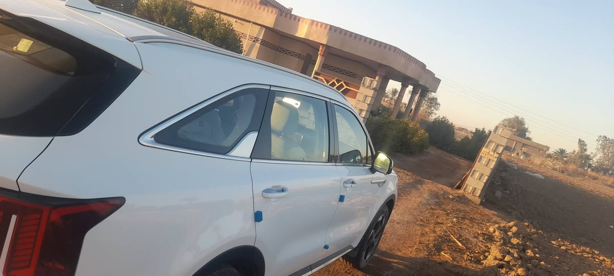 توجد سورنتو موديل ٢٤ فور اكس يعني فول مواصفات رقم بغداد مكفوله كفاله عامه ماشيه ٢٩ يعني ماكو داعي اعدد المواصفات تحويل مباشر السعر ٣٣٥ العنوان بغداد اليوسفية ناحية الرشيد رقم الهاتف *********** ***********
