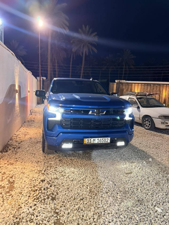 السلام عليكم سلفرادو 2022  TRX ماشيه 35000 كيلو رقم بغداد سنوية جديدة باسمي وارد امريكي حادثها قماره فقط واكع عليها حجاره باقي السياره مكفولة كير بطح داخل تاهو 
باقي التفاصيل 
*********** 
هذا رقم صاحبها مكلف بالنشر
