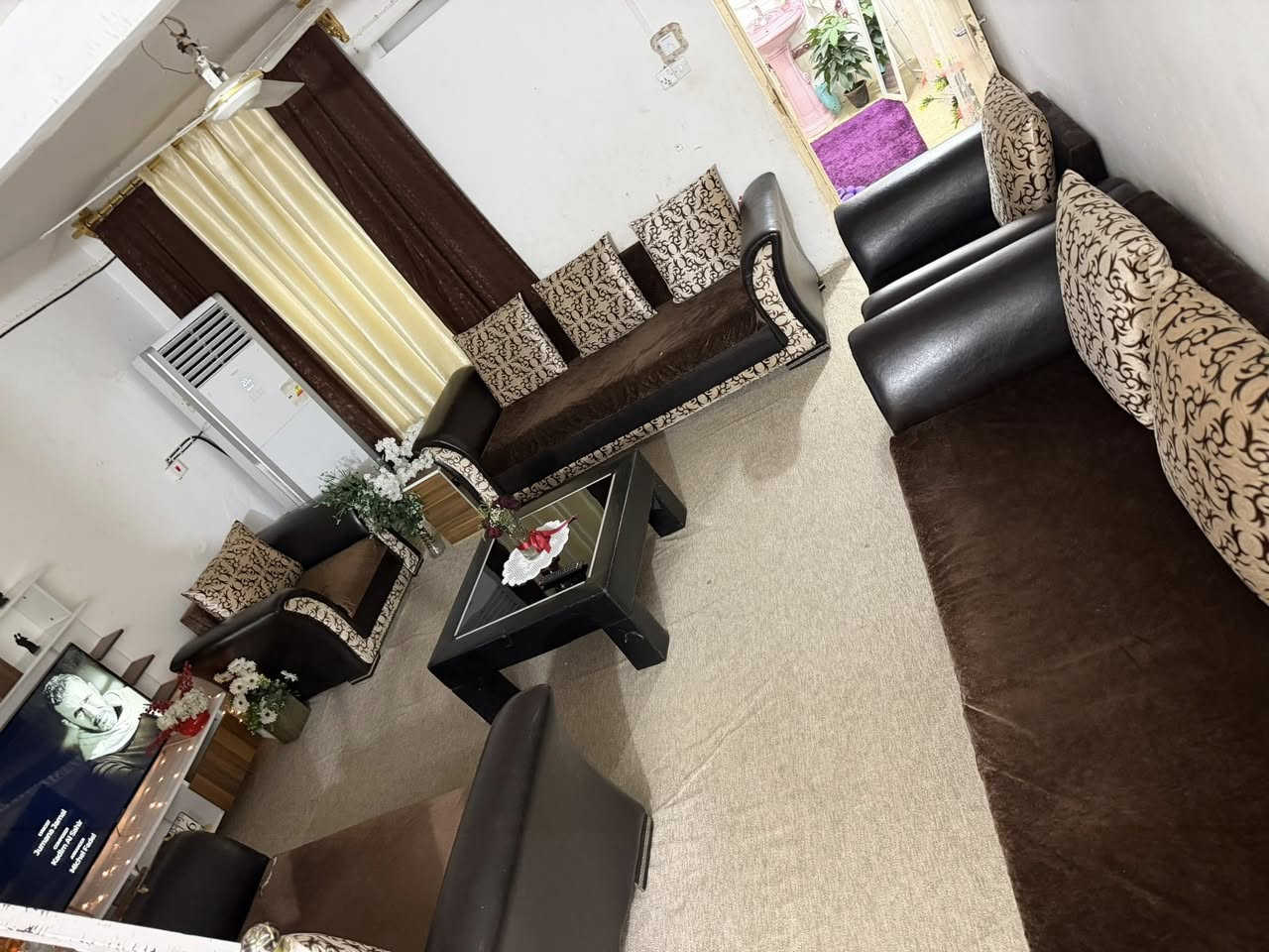 تخم وماصة چبيرة و ٤ صغار وميز تلفزيون للبيع


**إذا كنت صاحب هذا الإعلان وتريد حذفه لأي سبب، رجاءا أرسل رسالة إلى الدعم الفني**