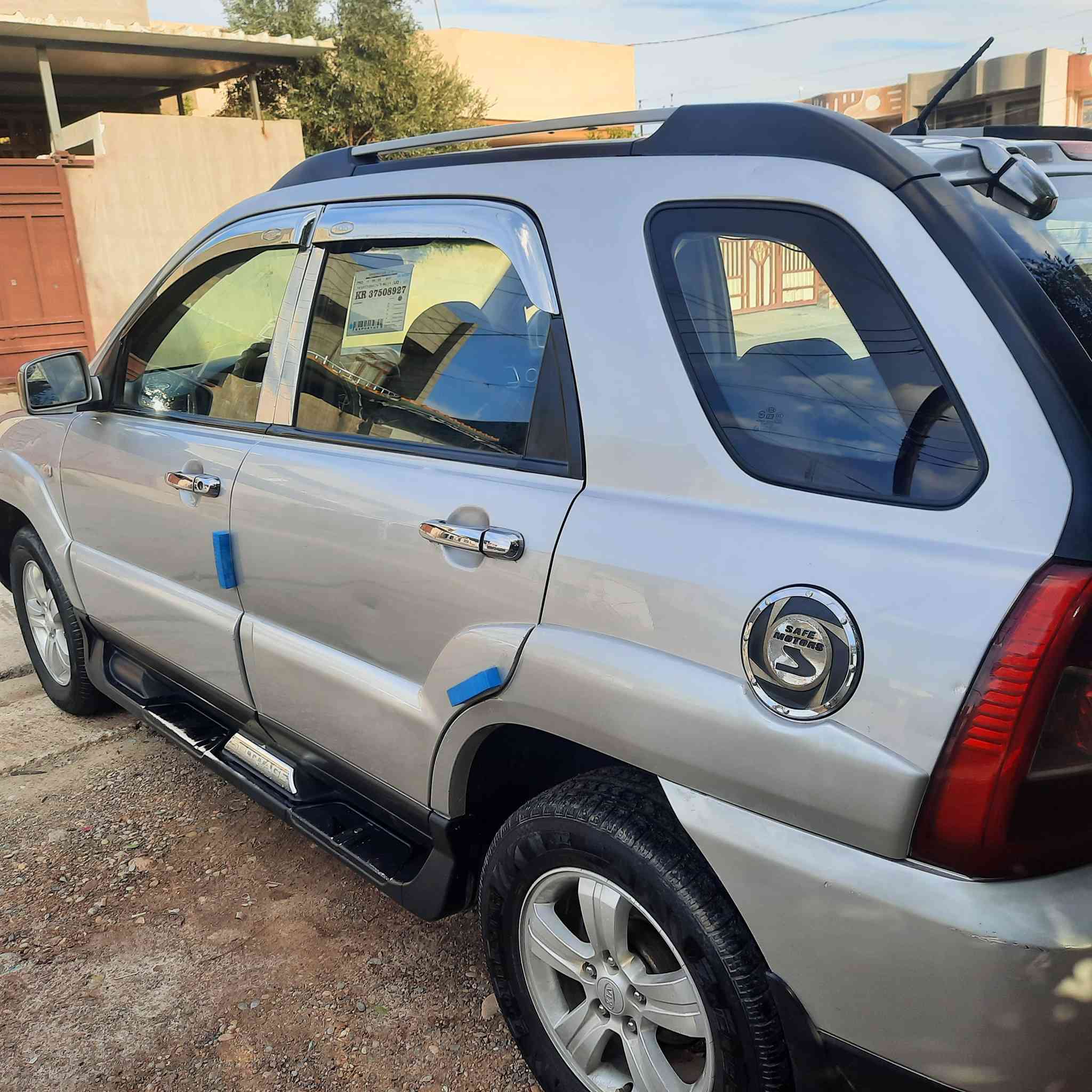 سلام عليكم للبيع سبورتج مديل 2009رقم بغداد مكفوله من الصبغ والتبديل  محرك ٢٠٠٠ المرغوب سياره اي نقص مابيه سونر مرفق  سعر 124 بيه مجال مكان ديالى ناحية هبهب  ***********  تحويل ثاني يوم  رجاءا غير متواجد على الفيس اتصل ودلل
