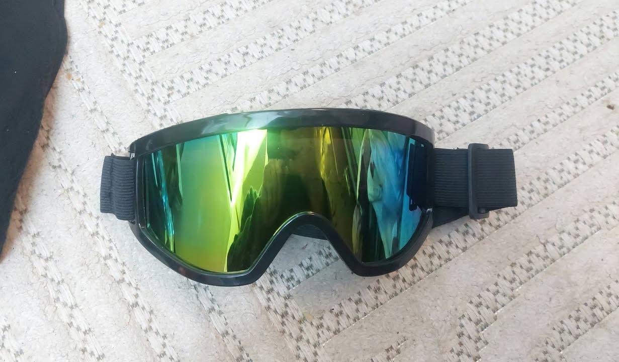 خوذه مع ملحقاته 
نضارات 
لثام
كفوف 
السعر ٤٥


**إذا كنت صاحب هذا الإعلان وتريد حذفه لأي سبب، رجاءا أرسل رسالة إلى الدعم الفني**