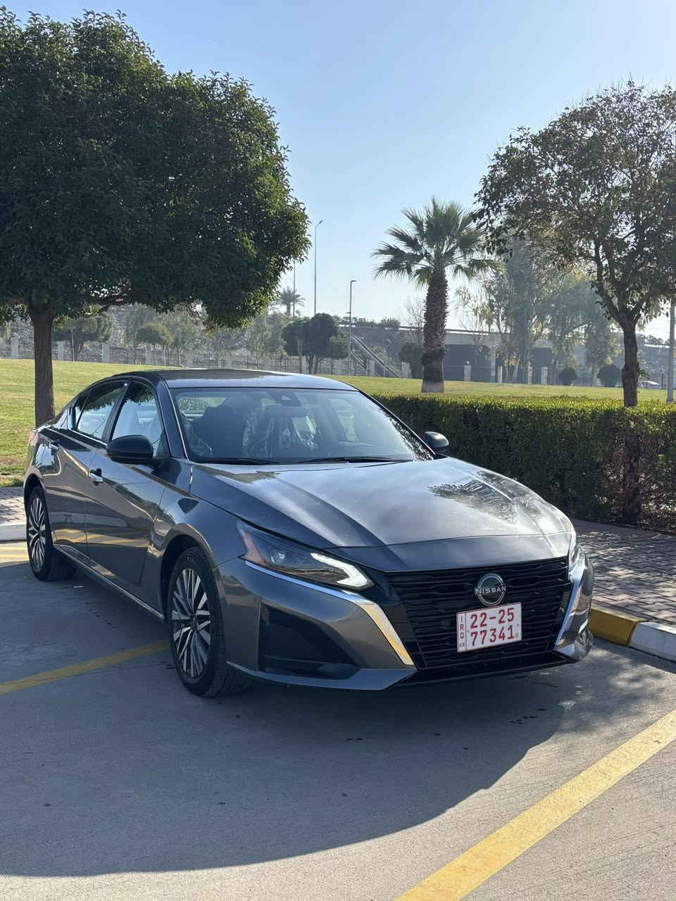 السلام عليكم
للبيع فقط 
نيسان التيما موديل 2024 
فئة sv
ضرر السيارة جاملغ امامي جهة الراكب فقط بدون دواخل 
وتكحيل بالبنيد كما موضح بالصور 
مواصفات ال sv معروفة 
- دخول ذكي 
- تشغيل عن بعد 
- ويل كروم حجم ١٧ 
- أضائة امامية LED
- رادار خلفي 
- اوتو هاي بيم 
- كشن السائق بحركة كهربائية 
- حساسات خلفية 
- نقط عمياء جانبية 
- المحافظة على المسار 
- ١٠ سماعات 
- تخشيب فورميكا 
- السيارة فقط ايرباك الستيرن طاك بيها وراجع سستم 
- السيارة ما شاء الله نظيفة جداً وبدون شخوط ونصبتها حلوة 
- دهن مبدل جديد تايرات جدد ما ناقصها مصرف نهائياً 
- السيارة رقم كاتي تترقم ( اربيل - دهوك - سليمانية )
- مدفوع المنفيس ومخرجة 
- سعر السيارة ١٦٨$ وبيها مجال 
- مكان السيارة أربيل 
- للاتصال والاستفسار اكثر 
- ***********
- ***********
- عمر الجادر
