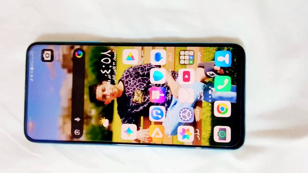 السلام عليكم مابيل لبيع وي9اس نضيف السعر 65بي مجال مكاني كركوك حي الوحده يم الجامع رقم الهاتف ***********
