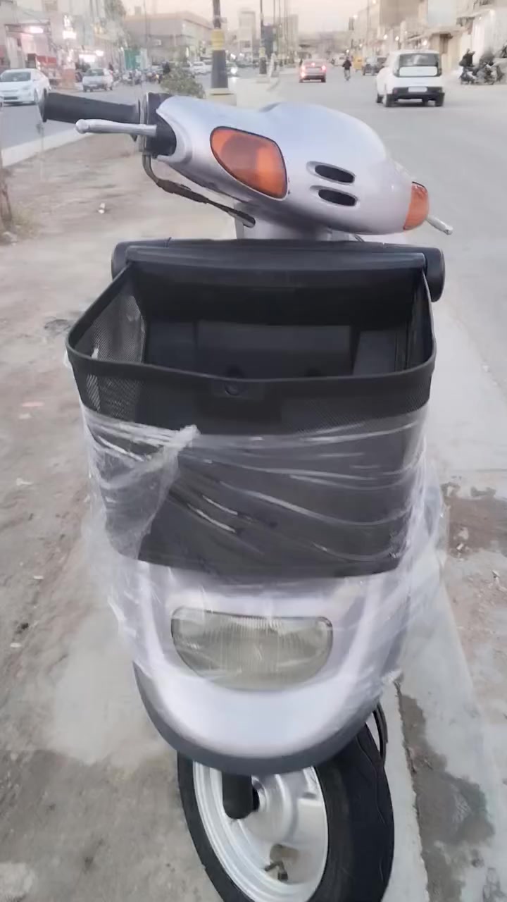 السلام عليكم دراجه🛵 موديل 2007 دراجه جديده مال حار سعر 925 بيه مجال شراي دلل(***********((مكلف بل نشر💕))
