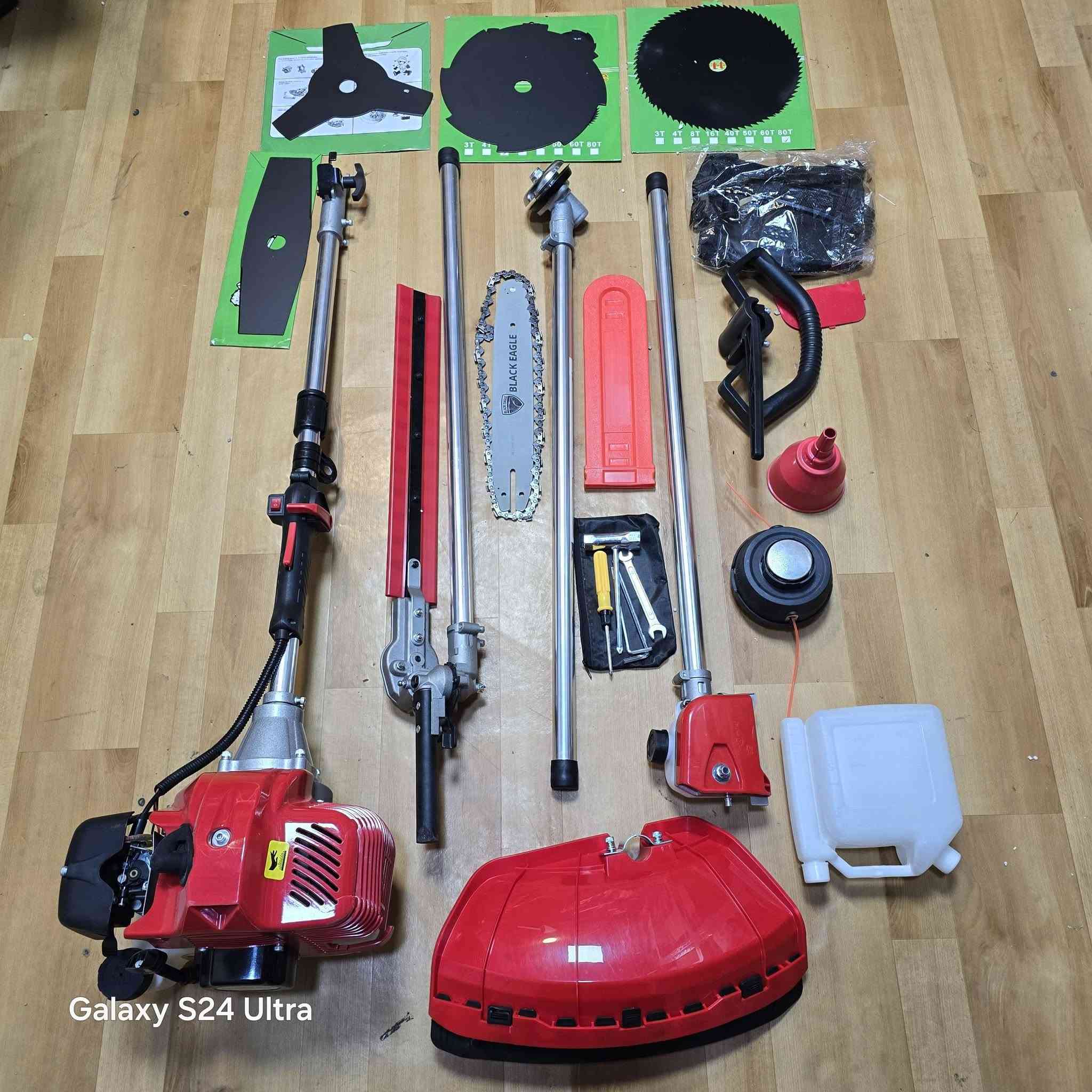 حاشوشة احترافيه
ثقيله وزن  16 كيلو 
جديده متعدده الاستخدامات بهذه الشكل  7×1 محرك بانزين 
ماركه Black Eagle  
مزاد من 75


**إذا كنت صاحب هذا الإعلان وتريد حذفه لأي سبب، رجاءا أرسل رسالة إلى الدعم الفني**