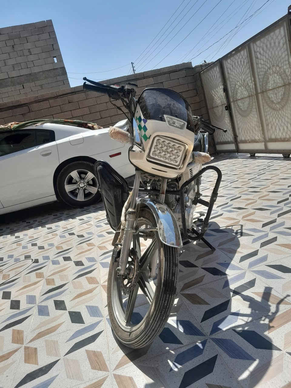 للبيع جني حجم 200 2021 كله شغال نكره سلف رايده 500 وبيه مجال للاستفسار اتصال ***********
