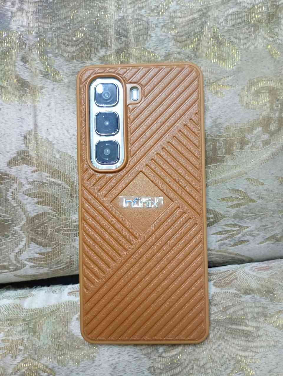 الجهاز نضافه 90% ذاكره 256 كاميرا حلوه يشغل ببجي 40 فريم السعر 160 وبي مجال


**إذا كنت صاحب هذا الإعلان وتريد حذفه لأي سبب، رجاءا أرسل رسالة إلى الدعم الفني**