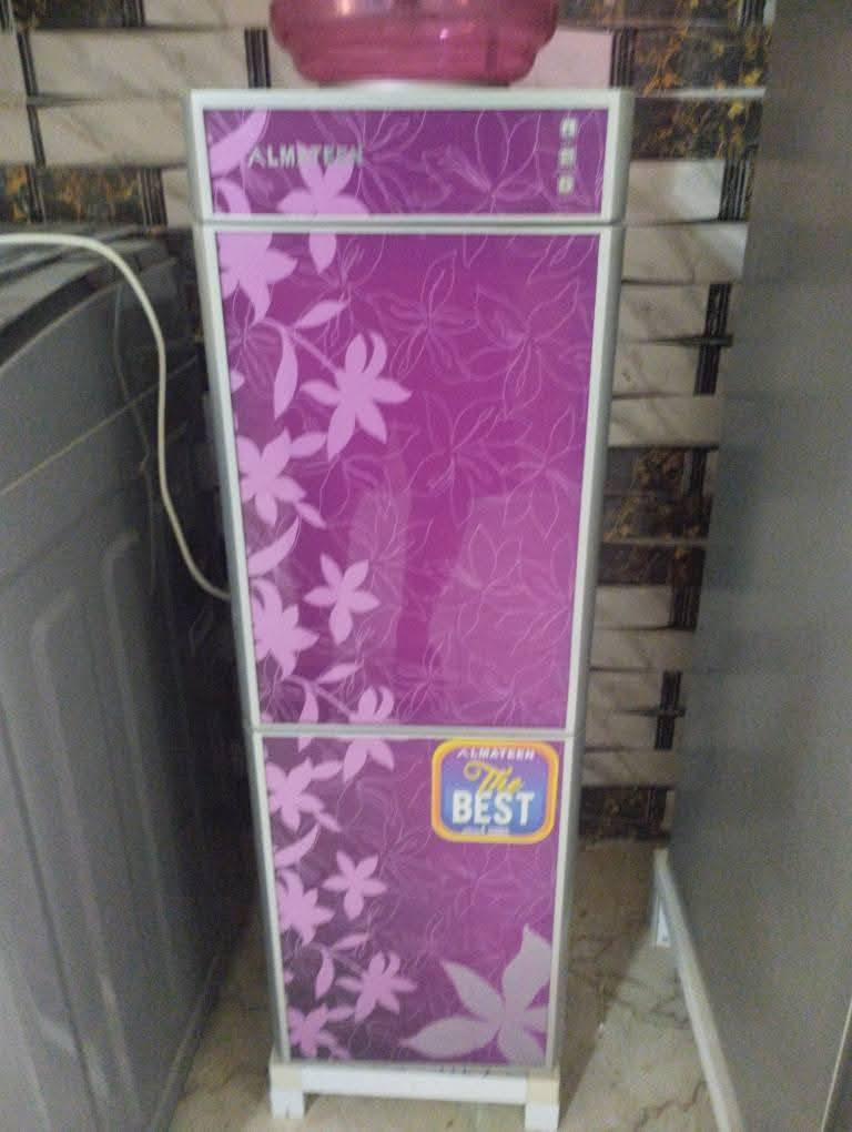 غسالة أوتوماتيك 18كيلو  + براد ماي جديدات استعمال شهر وشويه مستعجل على بيعتهن ***********
