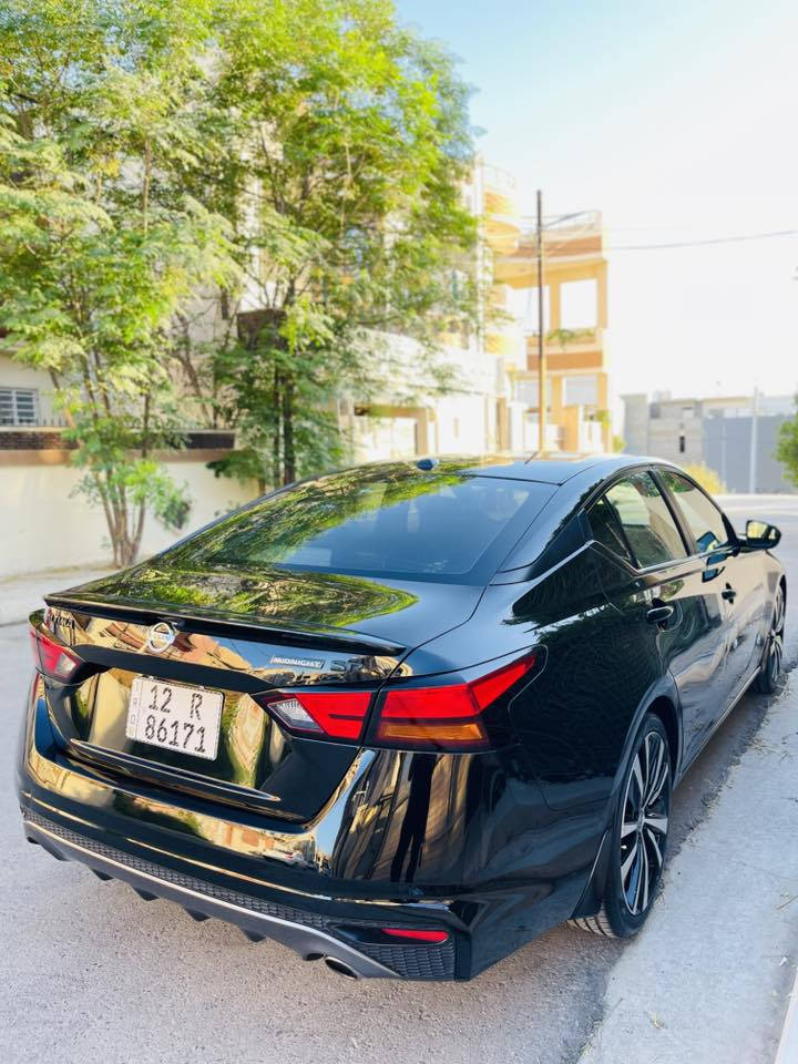 التيما 2019 SR Midnight كلين كلين 
ماشية 50 الف ميل 
باتري ✅
طخم تايرات ✅
طخم جديد شركة ✅
تبريد تدفئة✅ 
بدون صبغ كلين ✅
 وضع شركة ما ملعوب بيها ✅
مكان السياره/ موصل 
رقم الهاتف/ *********** واتساب
